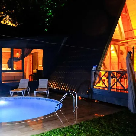 木屋 Naturel Sapanca 穆达尼亚